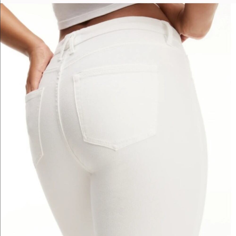 Good American Good Curve Skinny Jeans - Picture 7 of 7